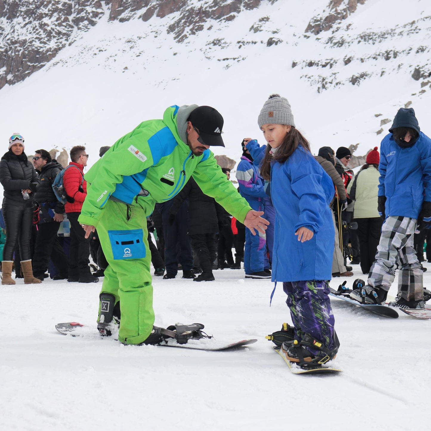 Clase Grupal Primera Vez + Rental (Ski/Snowboard)